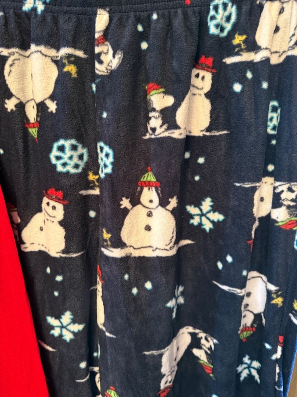 Unisex Peanuts Red Snoopy Long Sleeve Pajama set - Picture 9 of 10